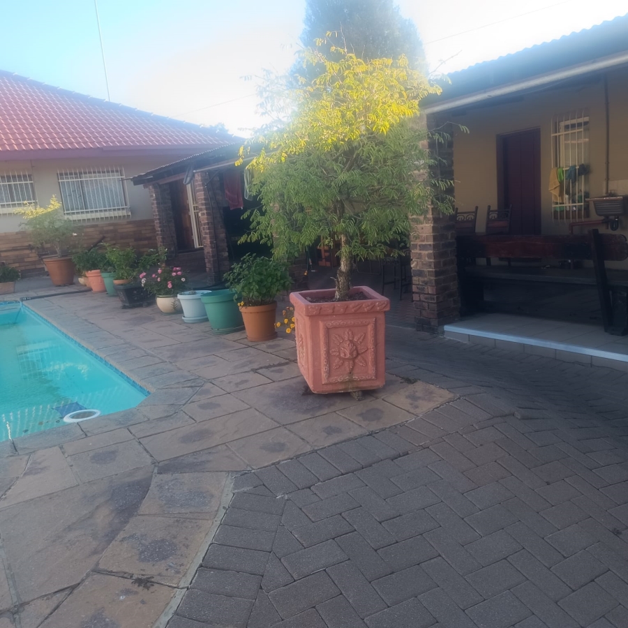 4 Bedroom Property for Sale in Sasolburg Ext 5 Free State